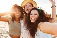 How to Protect Your Hair From the Sun: A Stylist’s Guide