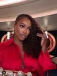 Beauty Pioneers in the Online Space